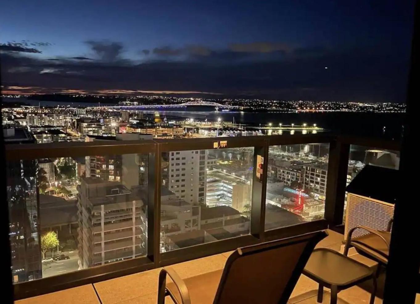 Gorgeous Seaview 2 Bedroom Apartment In Auckland Cbd Экстерьер фото